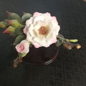 Southern Magnolia with Bud Sculpture
